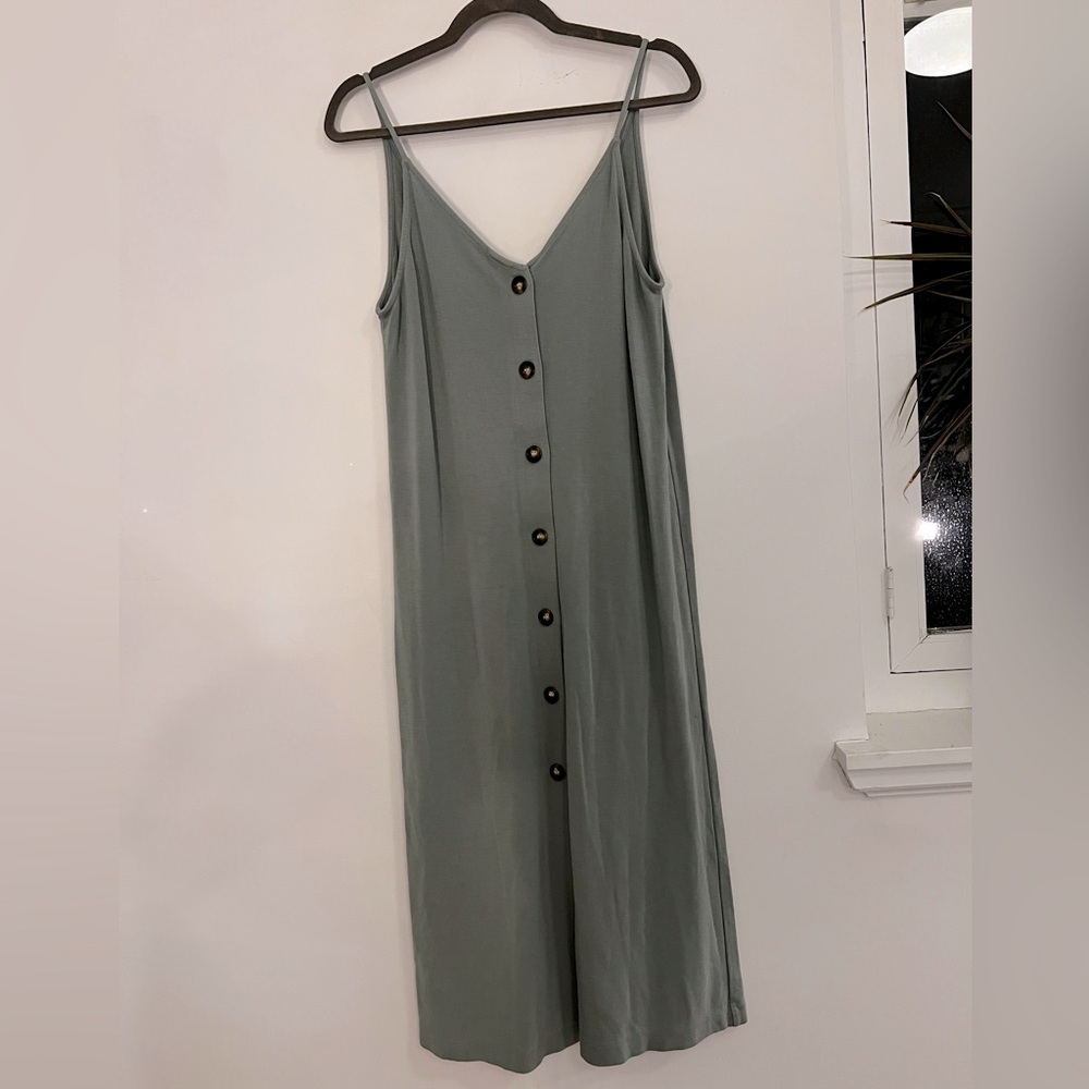 Lou & Grey sleeveless midi dress with button down size XS in sage green